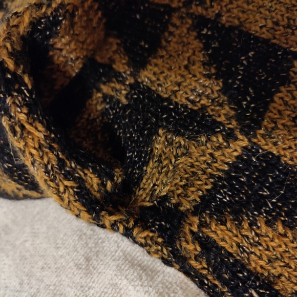 South Wool Hand Knit Geo Pattern Cardigan, Size M - Picture 8 of 11